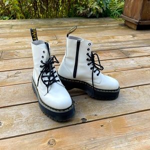 Doc Marten Jadon White 8 eye Platform boot Dr Marten